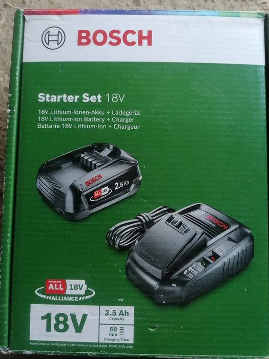 Kit acumulator si incarcator Bosch, 18V, 2.5 Ah, nou în cutie