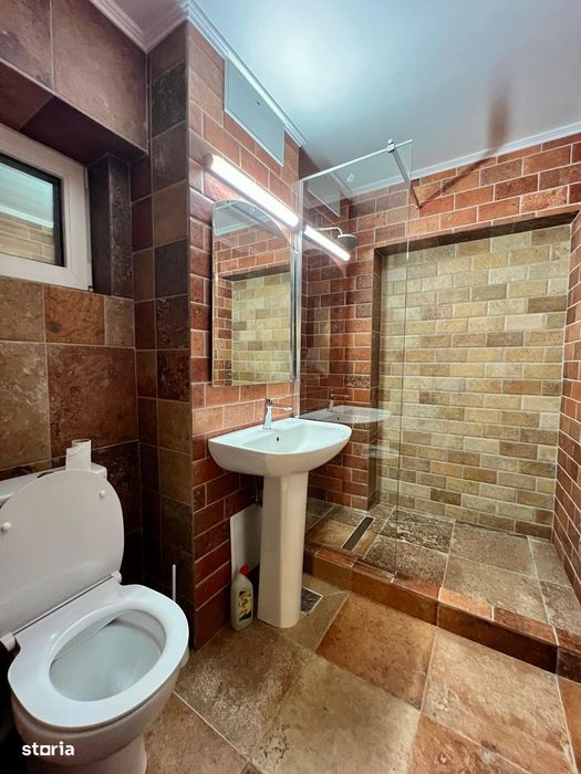 De închiriat | Apartament 3 camere | 82 mp | Central | 650 €/lună