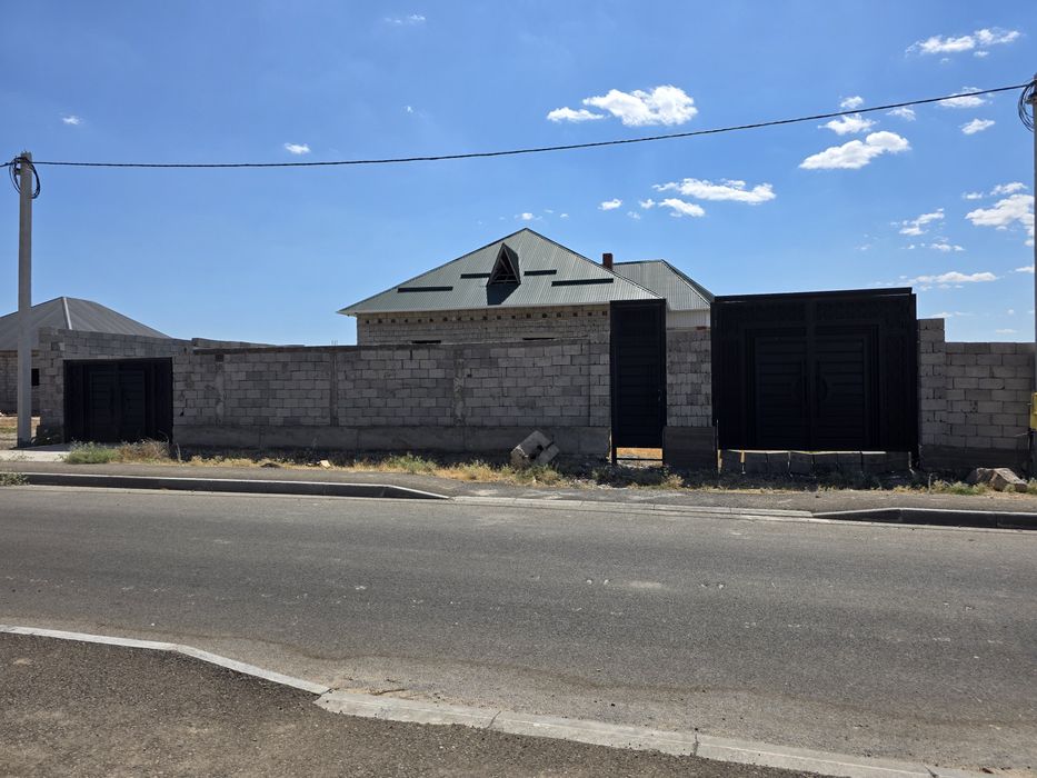 Улкен уй сатылады 17/14