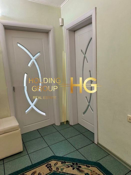 Продава се Тристаен апартамент в Варна, Лятно кино Тракия - 112 кв.м за 2224 €/кв.м - Снимка #7