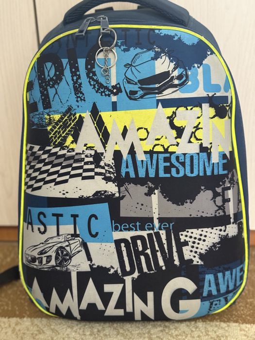 Продам школьные рюкзаки