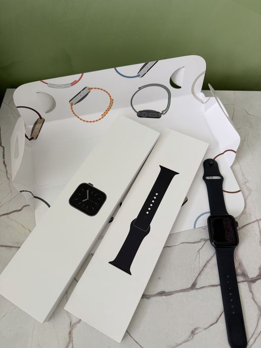 Apple Watch series 6, 44 mm