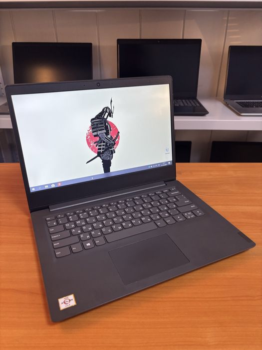 Ноутбуку Lenovo V14-ADA