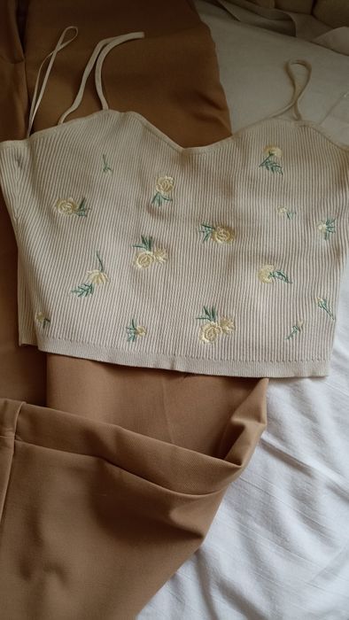 Брюки и топик, размер 44-46,2000т и 1000т