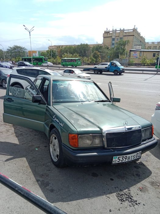 Мерс 190 на ходу