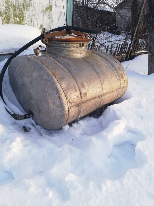 Продам бочку 1 куб