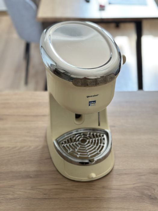 Кафе машина “Lavazza Guzzini”