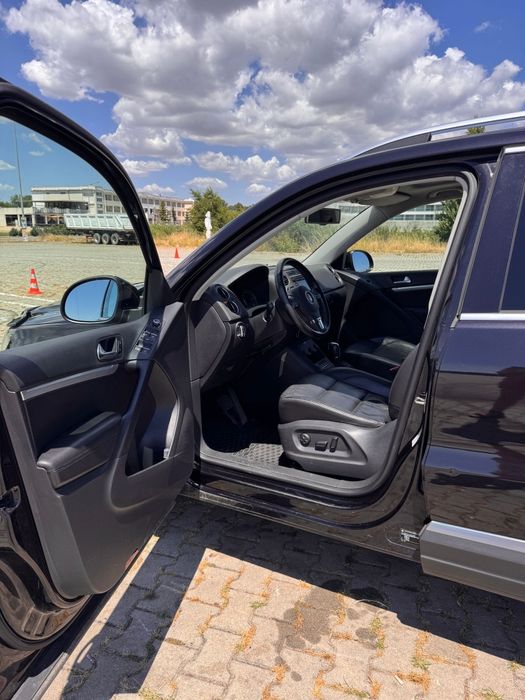 Vând VW Tiguan 4Motion 2.0 TDI DSG, 140 CP, an 2015, în stare excelentă, întreținut exclusiv în reprezentanță.
