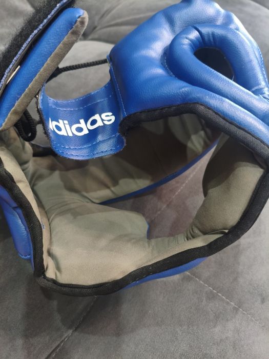 Шлем для единоборств adidas синий