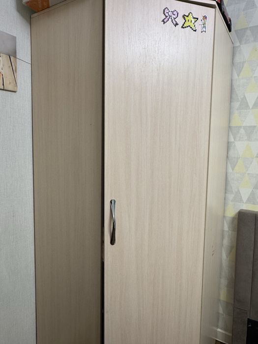 Угловой шкаф б/у