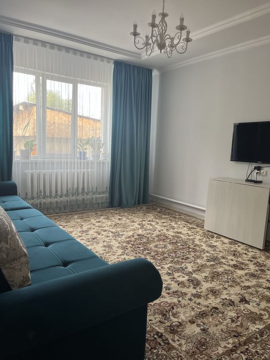 Частный дом в пригороде