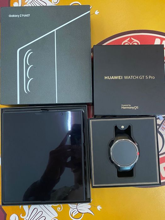 Продаеться новый телефон