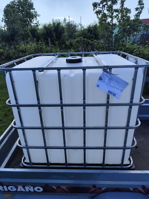 Нов бидон 1000л Кубче