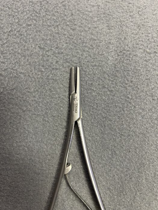 Instrument chirurgical/Port-ac