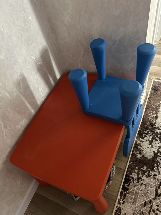 Столик со стульчиком детский IKEA