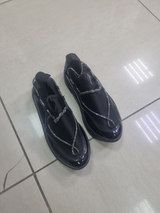 Продам ботильоны черного цвета