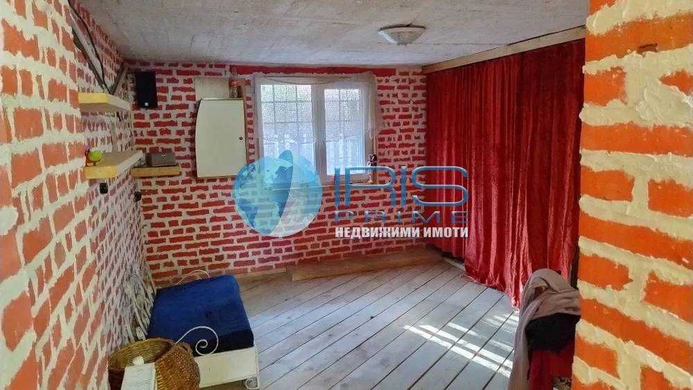 Продава се Етаж от къща в Шумен, Пожарната - 135 кв.м за 1334 €/кв.м - Снимка #11