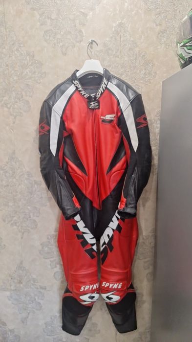 цял мото екип spyke