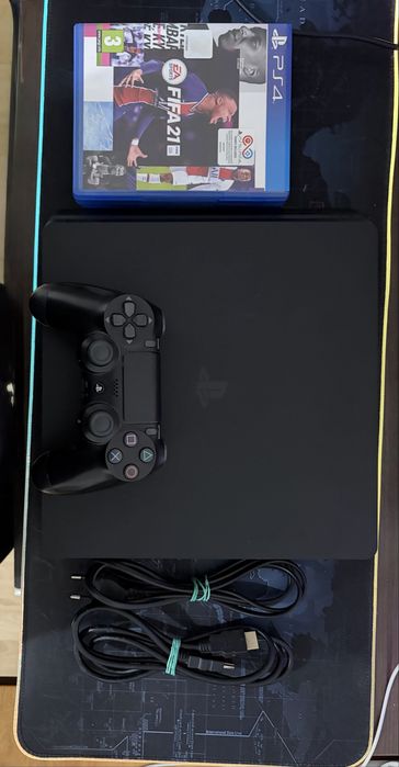 PlayStation 4 / PS4 slim  500GB