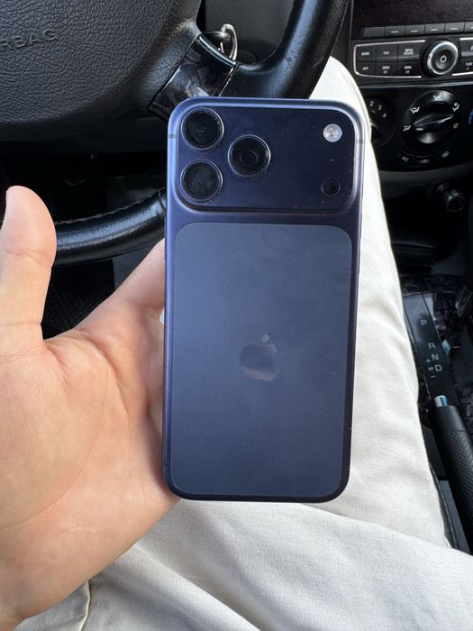 iPhone 17 pro max 256 gb blue
