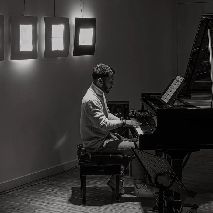 Ofer lectii de pian jazz si teorie