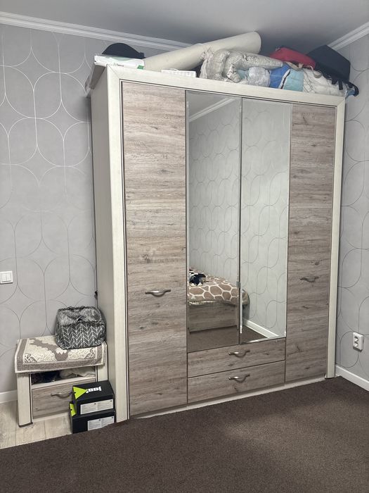 Продам спальний гарнитур