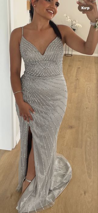 Рокля носена само за няколко часа