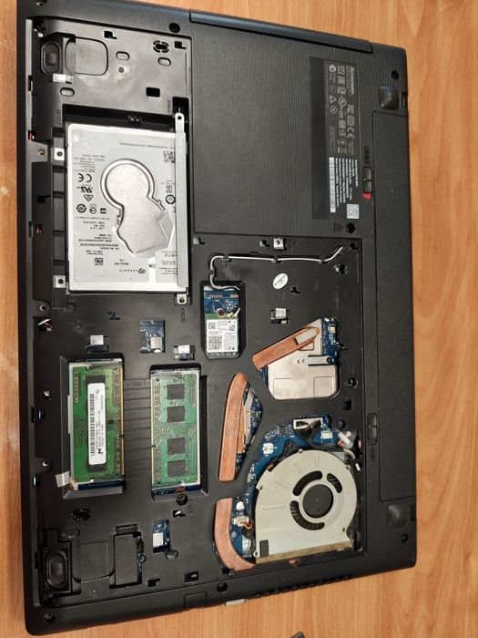 Laptop Lenono G50 placa baza defecta