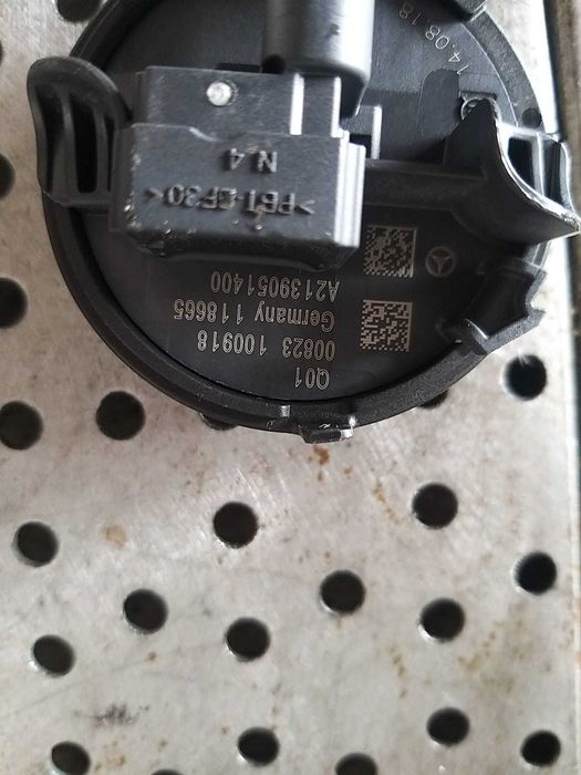Senzor impact stanga fata mercedes e class w213 a213 9051400