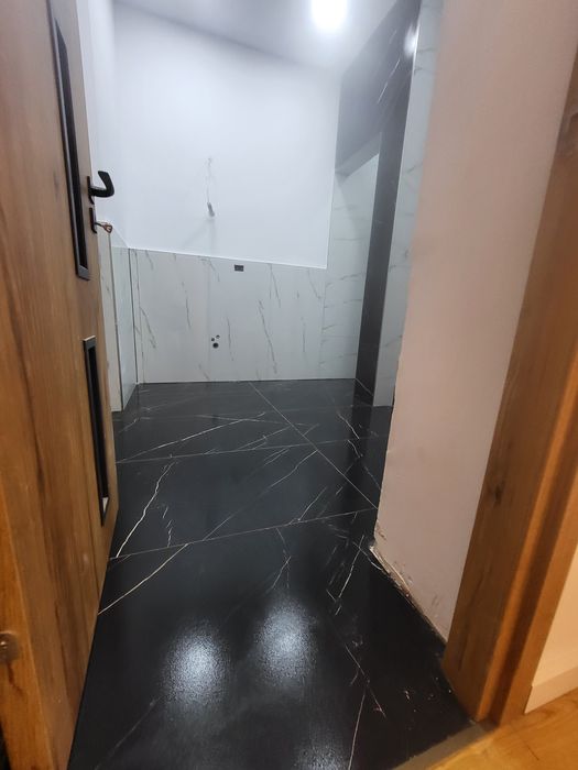 Apartament zonă centrală cu 2 camere 62 m2 utili + terasa