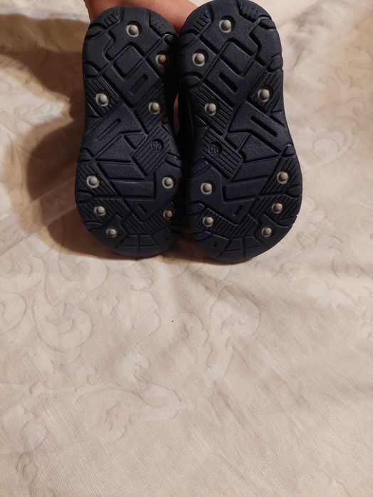 Чисто нови боти ,зимни