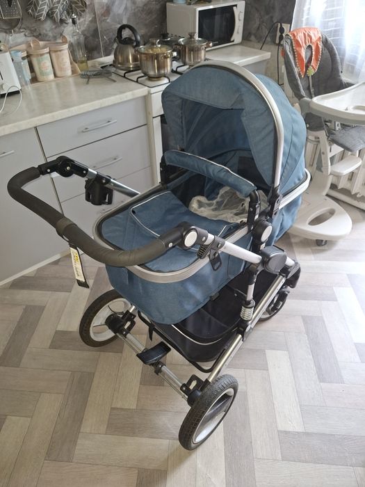 Продам коляску Belecoo Q3-535