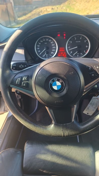 Vand E61 (E60)fara Acte Masina intreaga de Piese