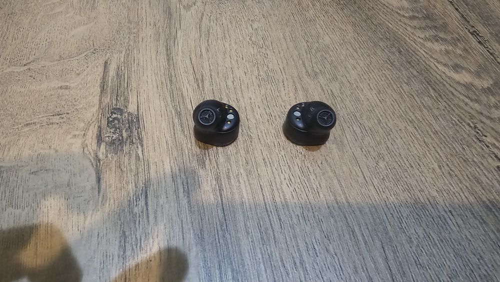 Casti Technics EAH-AZ80