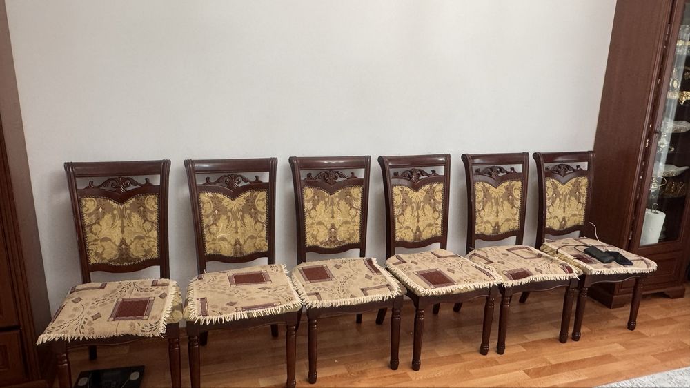 Продам стулья в хорошем состояний