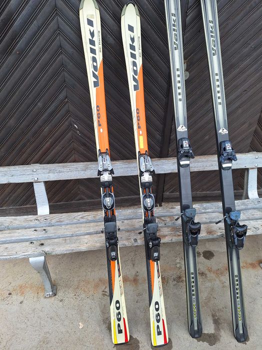 Продавам ски и щеки.