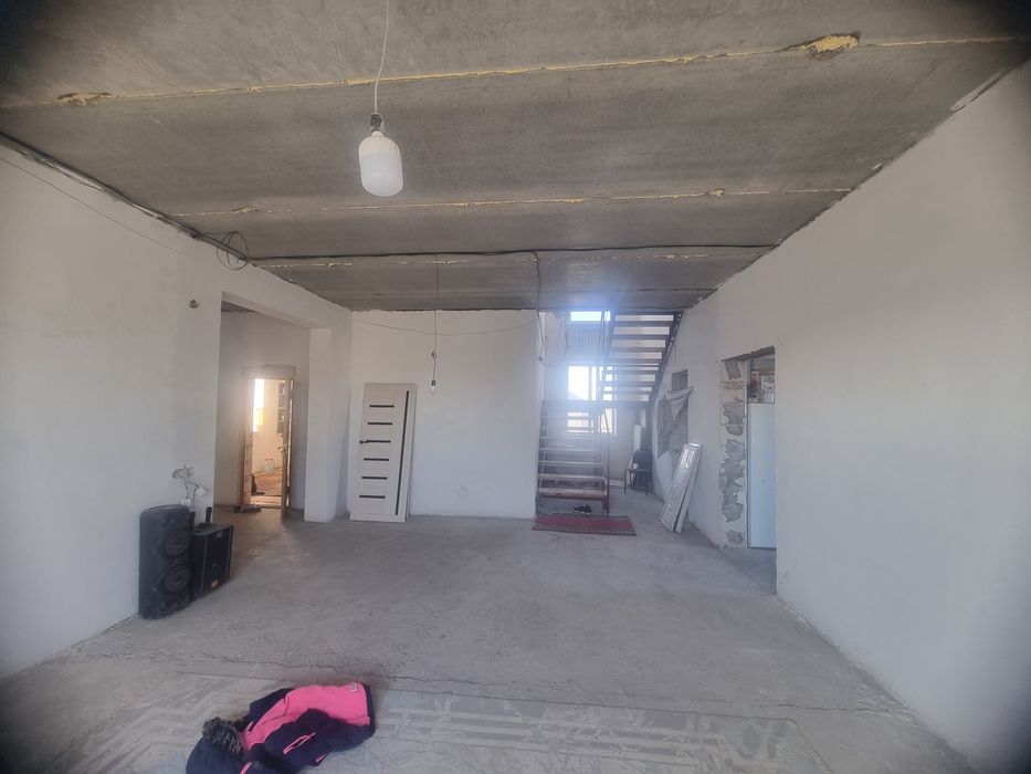 Продам дом коттедж.