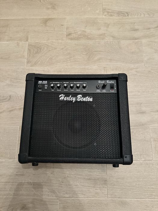 Set chitară electrică Harley Benton – ideal pentru începători