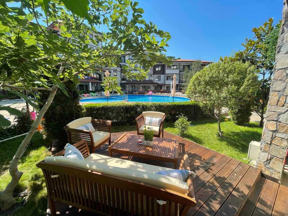 Продава се Тристаен апартамент в Свети Влас - 100 кв.м за 2500 €/кв.м - Снимка #2