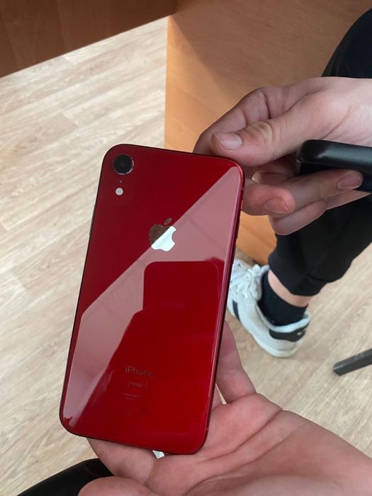 Айфон хр  в иделаьном