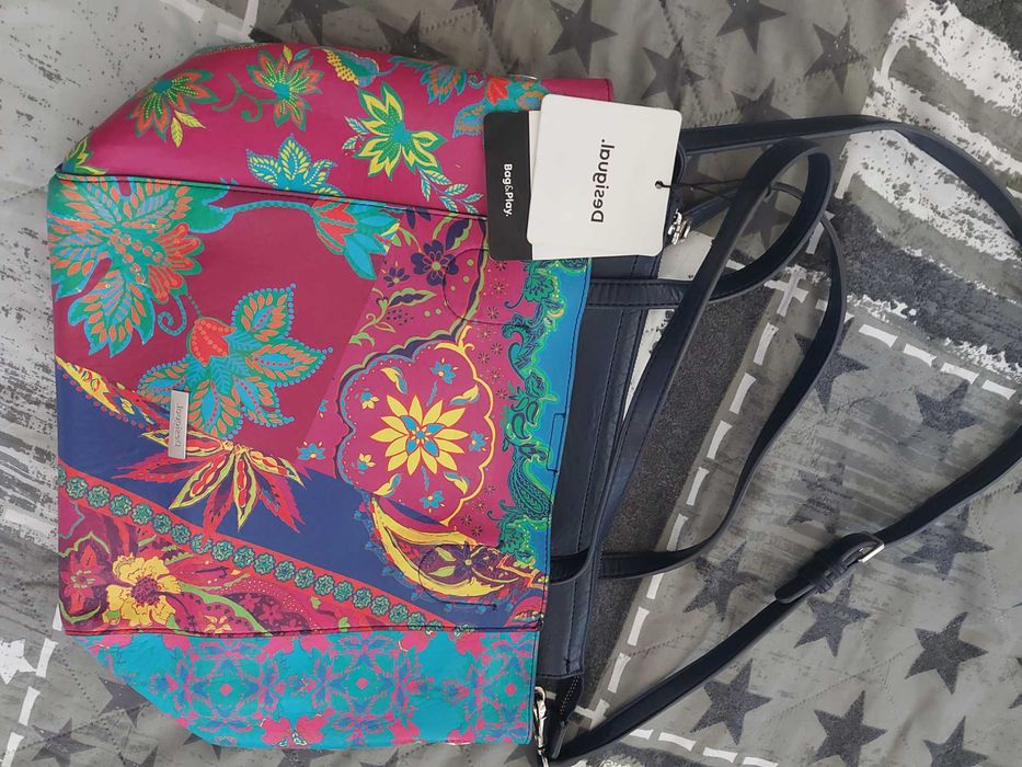 Чанта desigual нова
