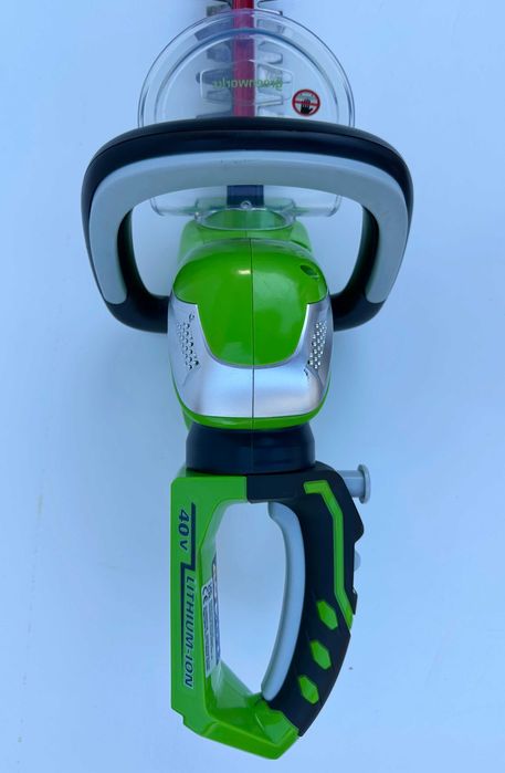 GREENWORKS 22637T - Акумулаторен храсторез за жив плет 40V