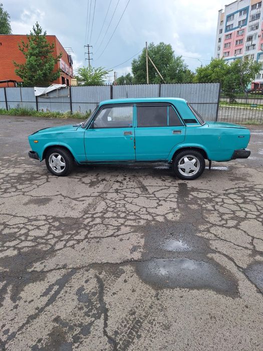 Продам ваз 2107