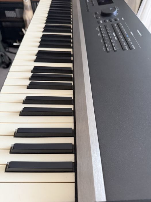 Kurzweil Artis 88 - Pian Digital Profesional - stare foarte buna
