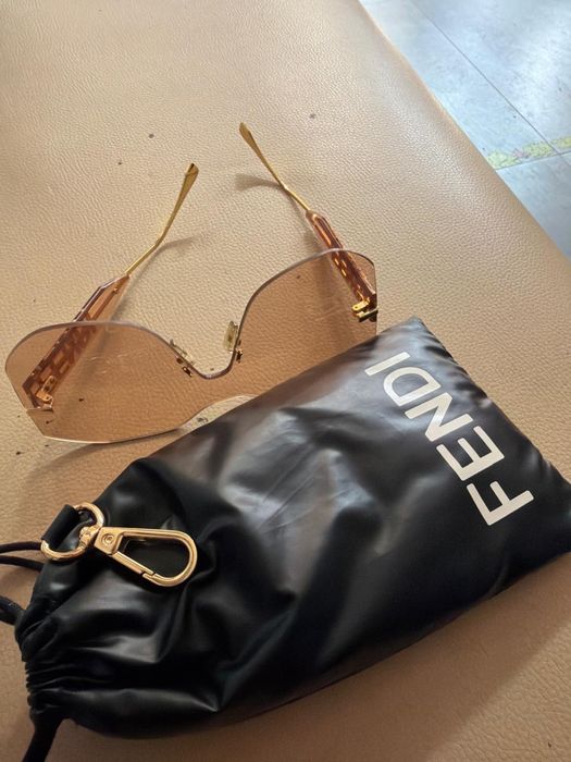 Очки в оригинале Fendi