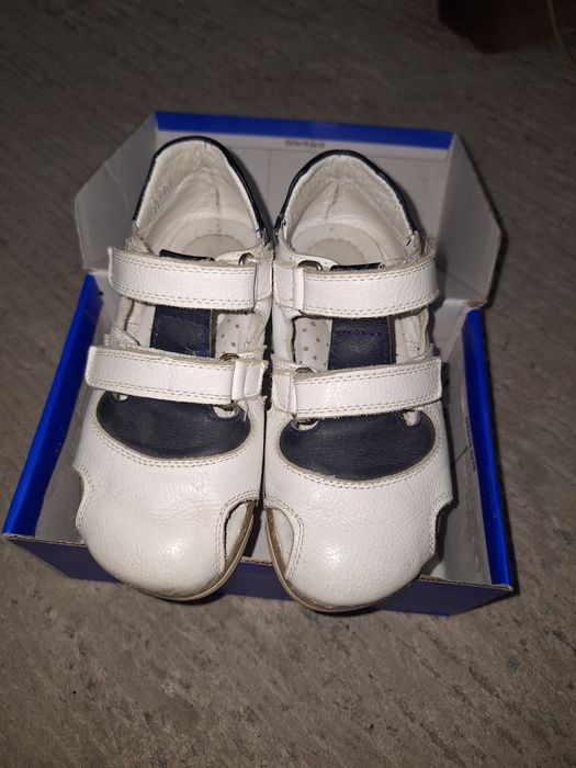 Отдам даром летний обувь