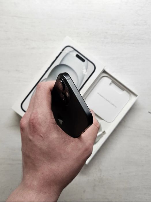 iphone 15 в идеальном состояний