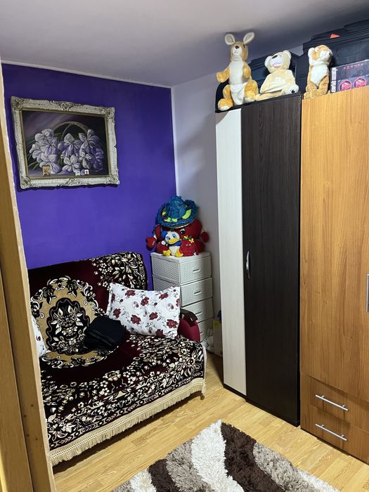 Vand apartament 2 camere etaj1 bloc c2 zona unitate