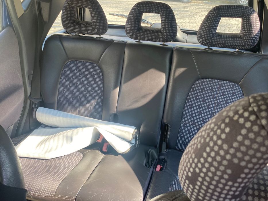 Mercedes A170 кола