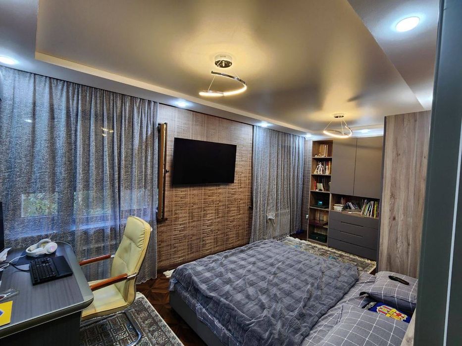 Юнусабадский район
Ц-5 Киет (немецкое посольство) 4в3